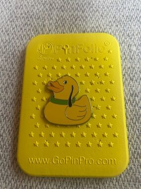 Disney Pluto rubber duck pin collector